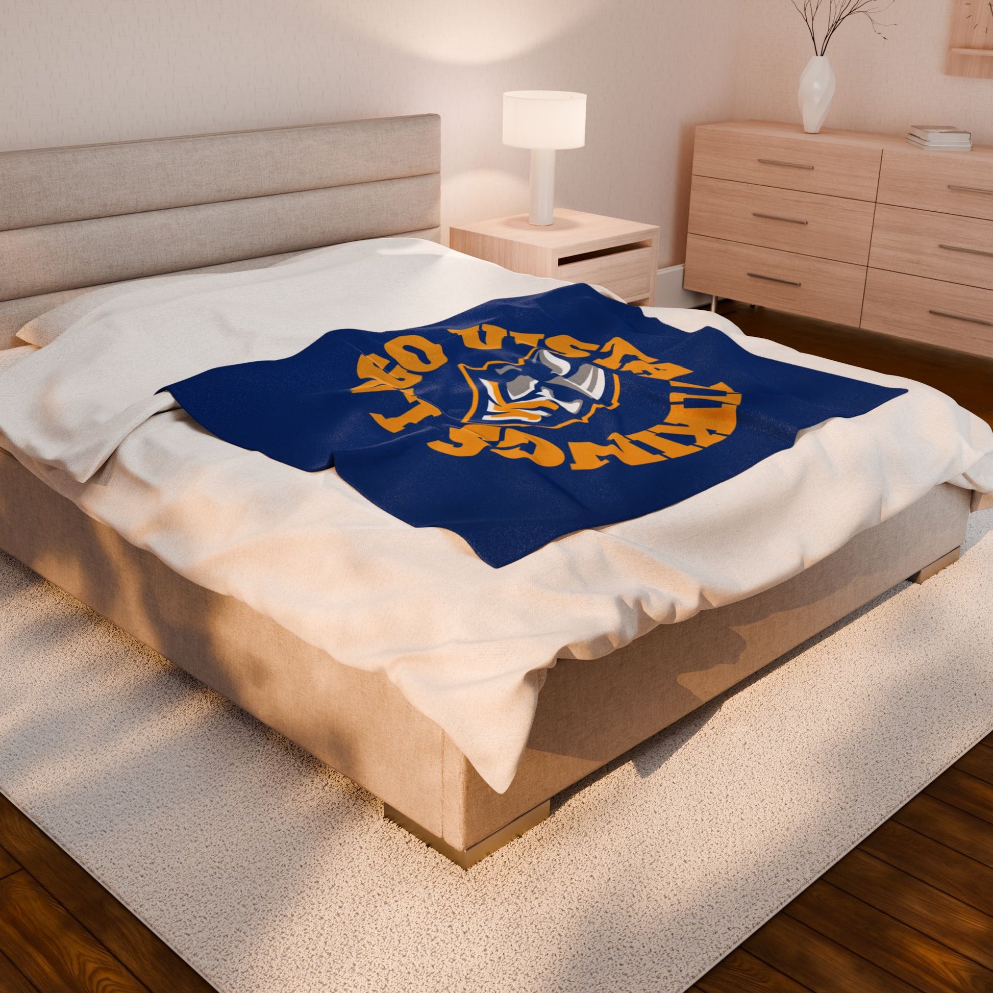Lago Vista Vikings Plush Blanket